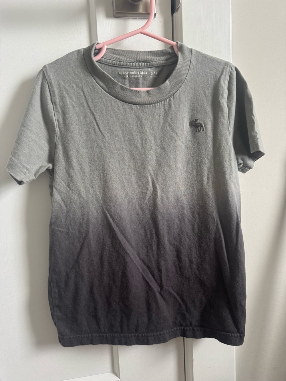 Abercrombie Kids Ombre Gray Crew Tee Size 5/6